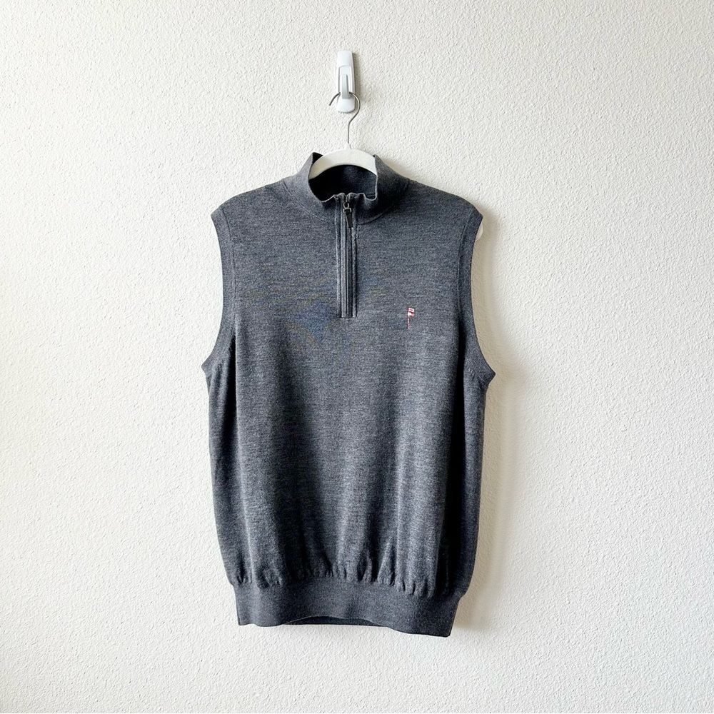 Fairway & Greene Merino Quarter Zip Windvest in Grey Size Medium